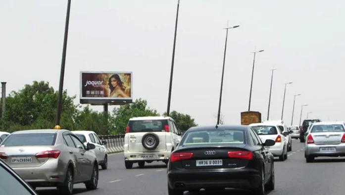 billboard advertising at nh-8-gurugram