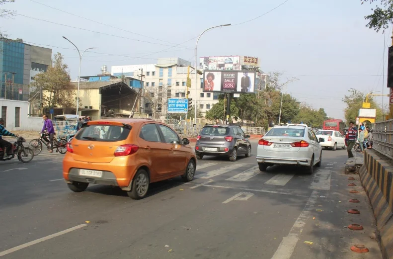 in front of telephone exchange-sector-9 Noida