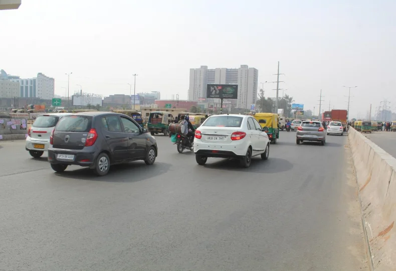 sector - 62 cut nh– 24, nr. electronic metro stn