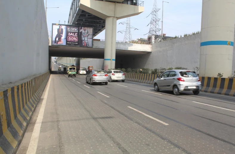 sector – 60 under pass